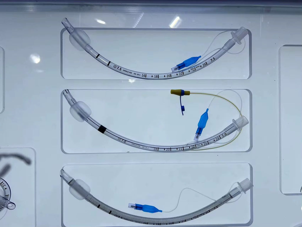 Sonde d'intubation endotrachéale - avec ballonnet