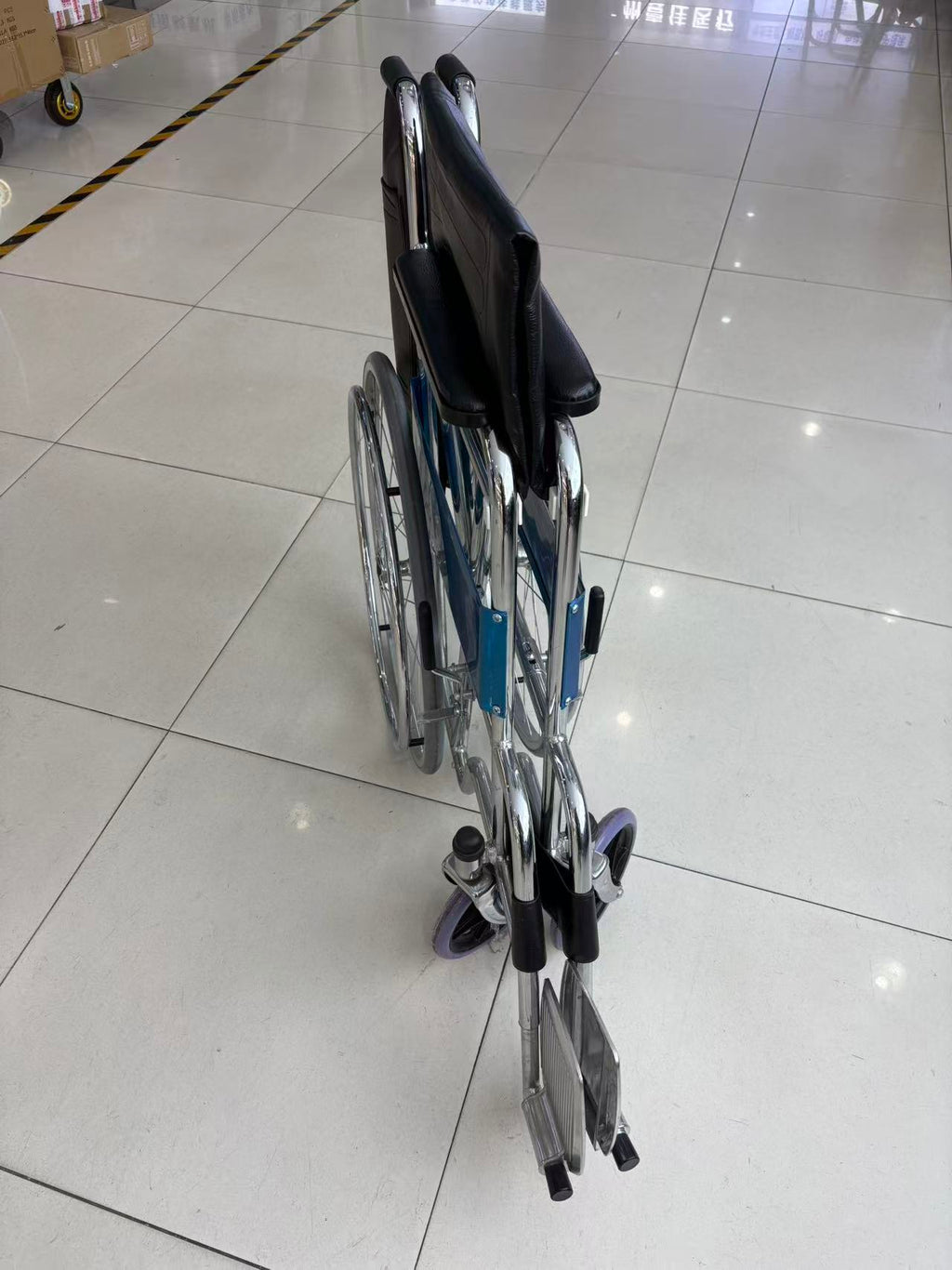 Fauteuil Roulant Électro-plaqué KY-W809 22 Pouces – Grande Taille, Confort et Charge 113 kg